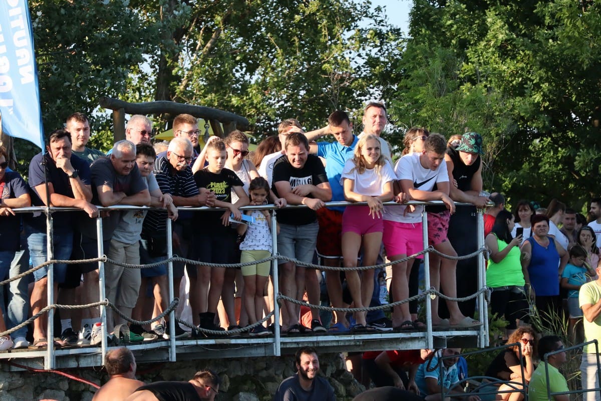 LOV NA LABUĐE PERO 2024.